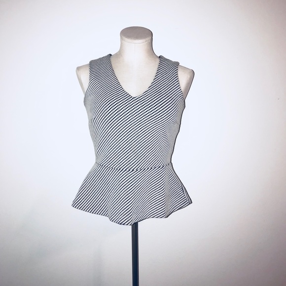 Black and white Peplum top! - Picture 1 of 4